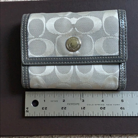 Coach Trifold wallet - Picture 2 of 8